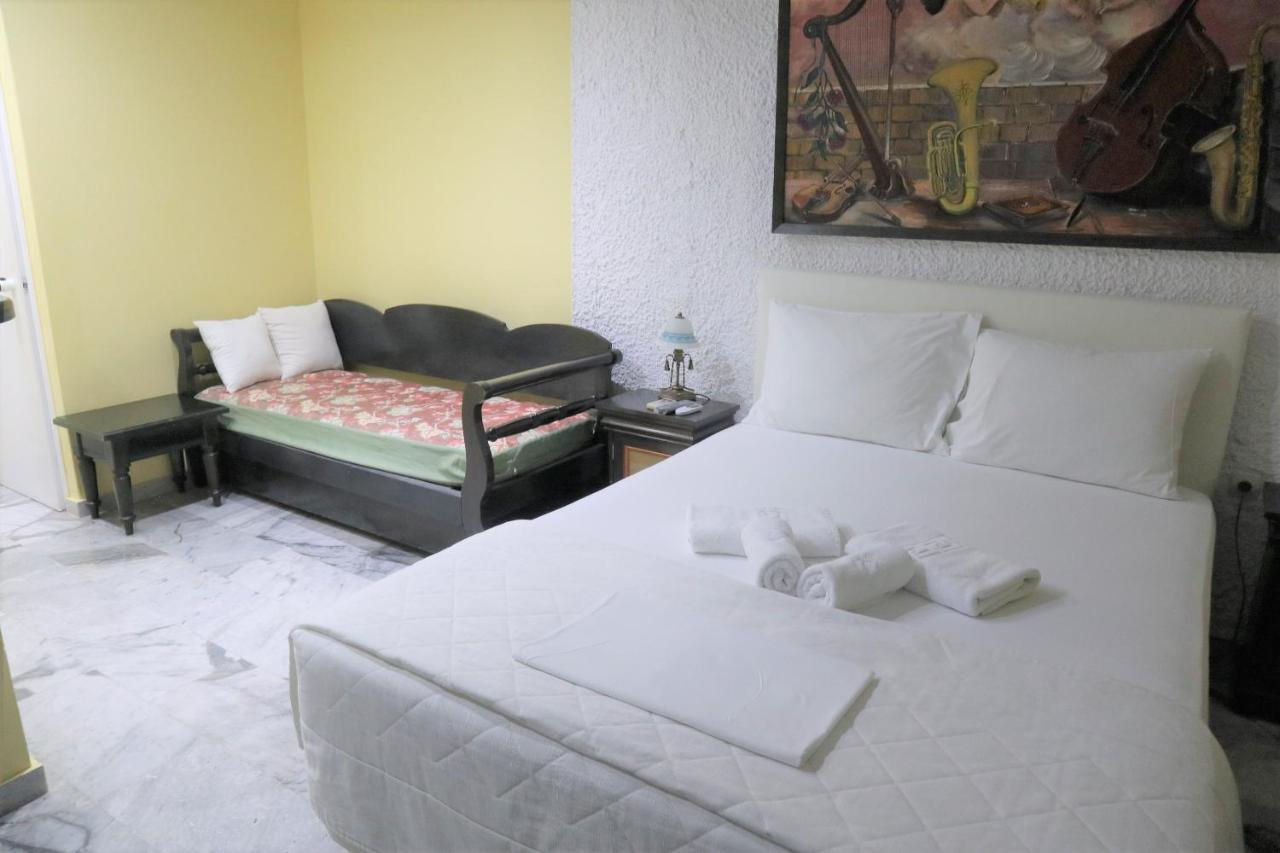 Anna'S Place Rooms Irakleia  Buitenkant foto